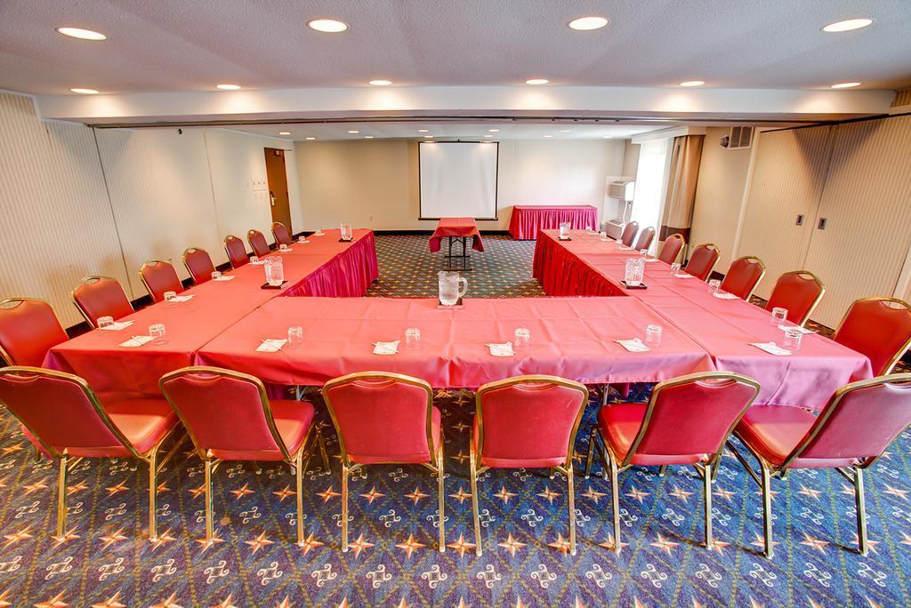 Comfort Conference Center Inn 3*