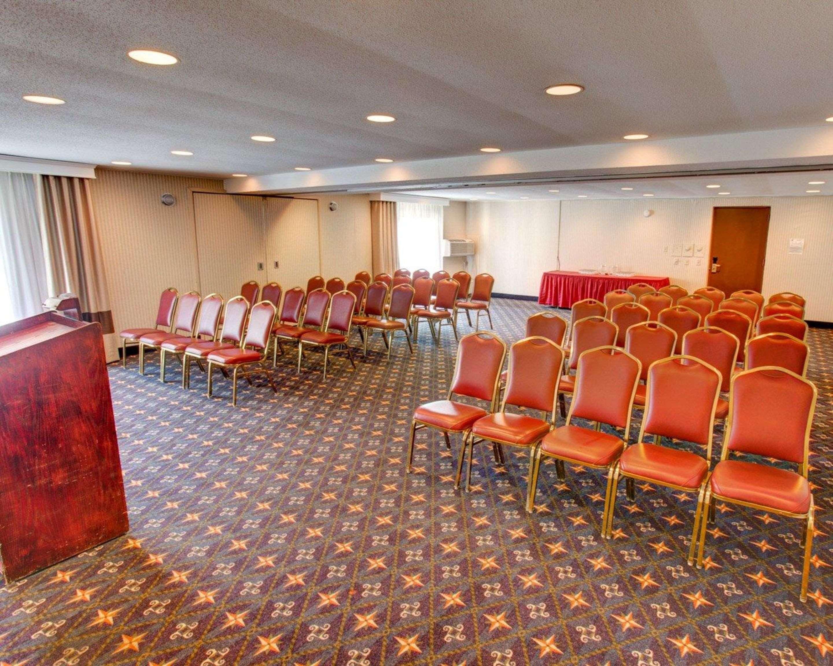 Comfort Conference Center 3*
